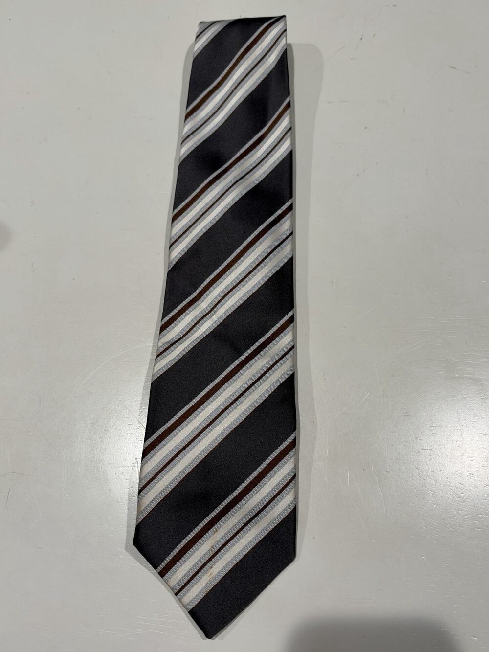 Ermenegildo Zegna men's necktie Made in Italy.